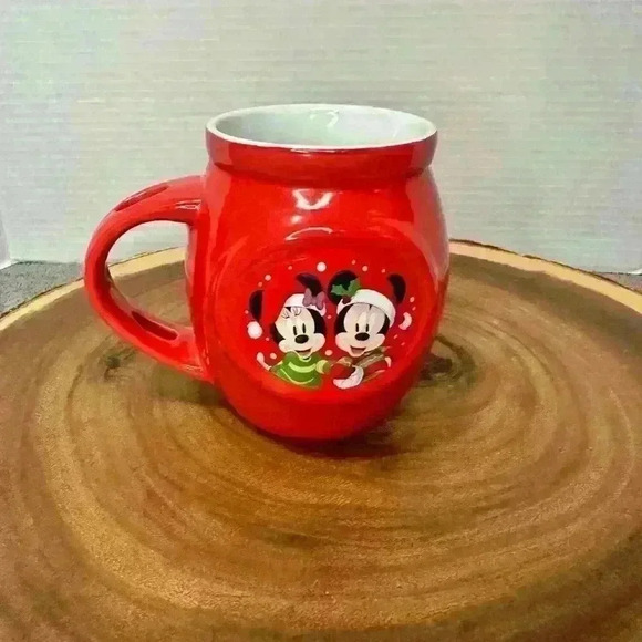 Disney Mickey and Minnie Mouse Red 2018 Christmas coffee tea cocoa mug cup - Picture 2 of 6